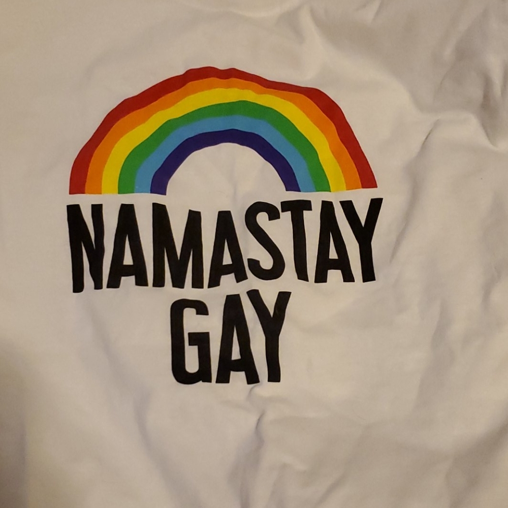 TShirt - Picture 2 of 3
